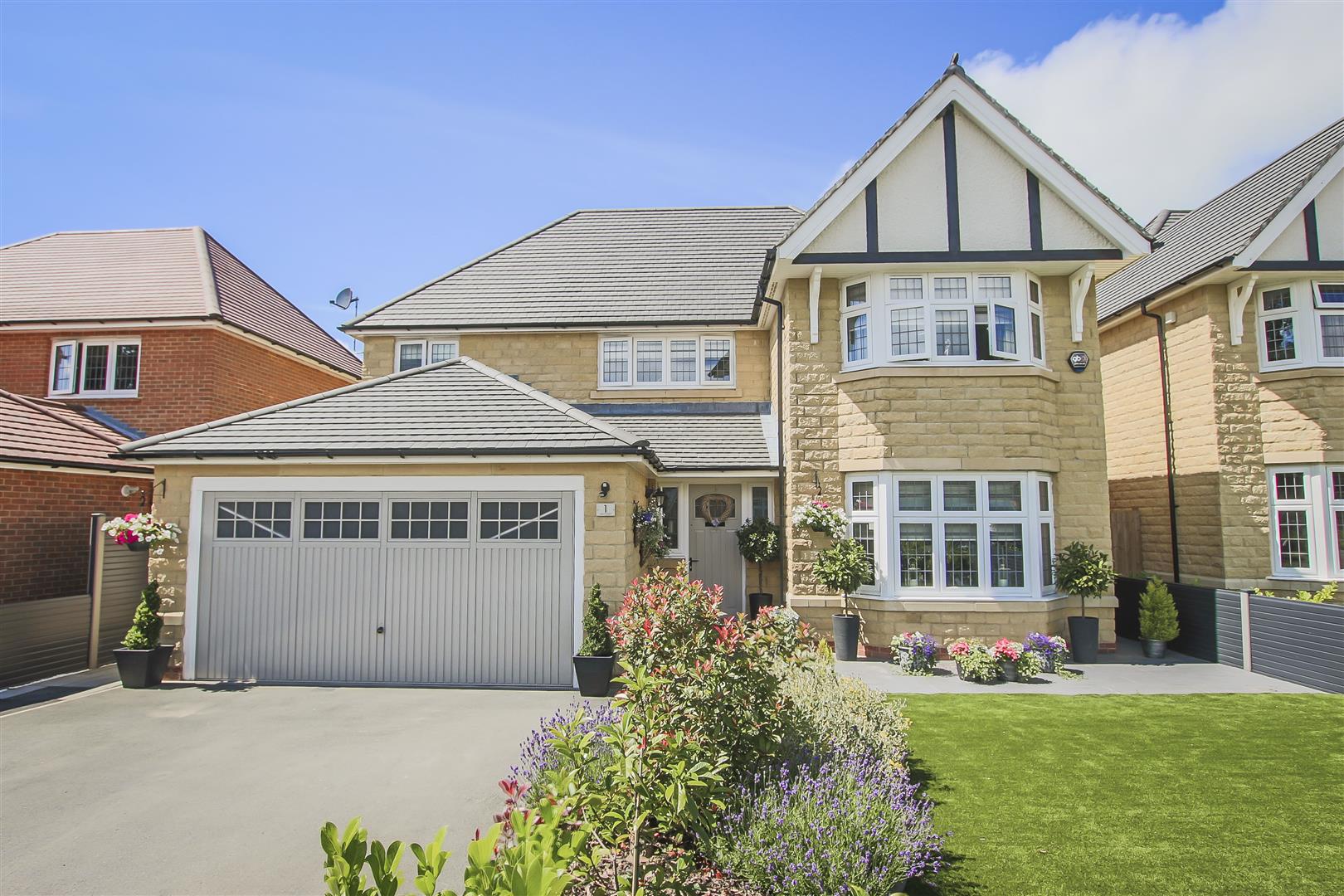 4 Bed Detached House For Sale - Main Image